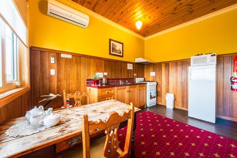 Touchwood Cottages Stanley Extérieur photo